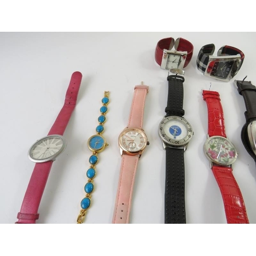 462 - A collection of assorted wristwatches, 515gms gross approx 
Bentleys can not guarantee the working o... 