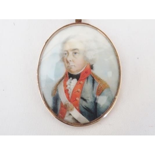 550 - Georgian oval miniature of a military gentleman in officer's uniform, unsigned and mounted in a soli... 