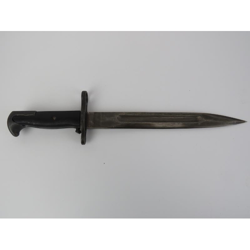 284 - An America M1 Garand Knife Bayonet, probably WWII era. 37.1 cm total length.
Condition report: Some ... 