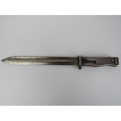 285 - A WWI era Imperial German Ersatz bayonet. 36.4 cm total length.
Condition report: Some age related w... 