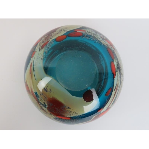 49 - A studio art glass bowl by Peter Layton, late 20th century, signed. 18.5 cm diameter.
Condition repo... 