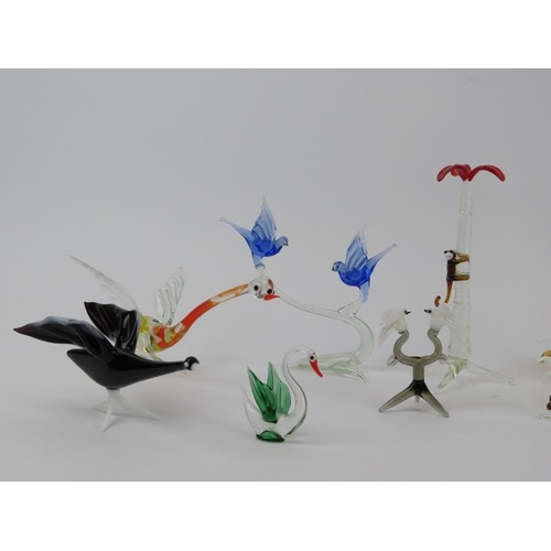 61 - A group of vintage hand blown glass animals. (19 items) 18.2 cm tallest height.
Condition report: Go... 