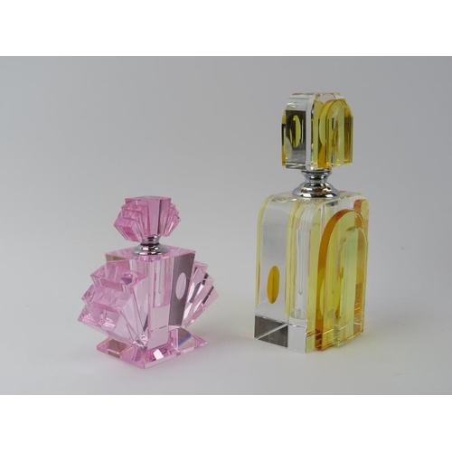 62 - A group of vintage perfume scent bottles, mid/late 20th century. Some modelled in the Art Deco style... 