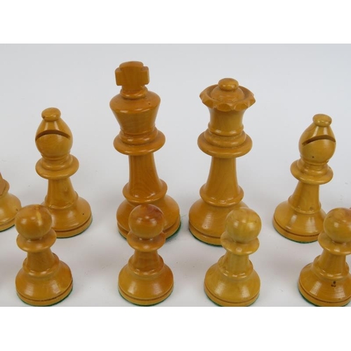 68 - A vintage turned, carved and ebonised wood and sycamore chess set with Jaques chess set box, 20th ce... 