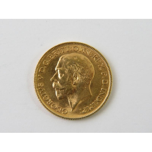 286 - A George V gold sovereign coin, 1912. Approx 8.0 grams