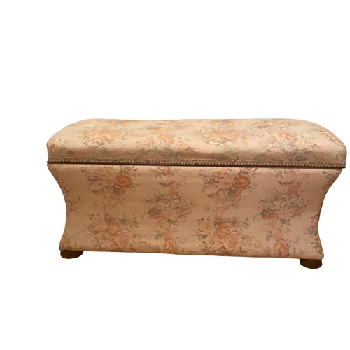 268 - Vict Style Ottoman 
104cm W 40cm D 50cm H