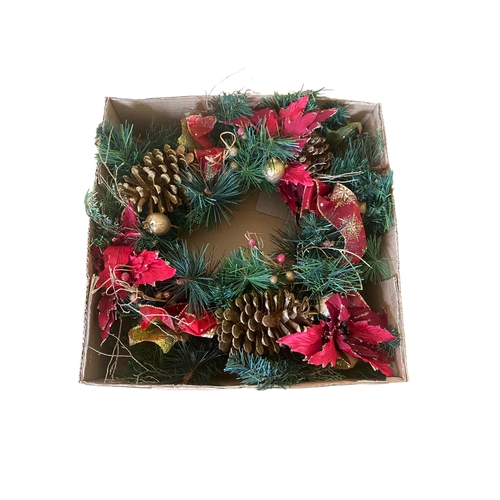 390 - Boxed Christmas Wreath