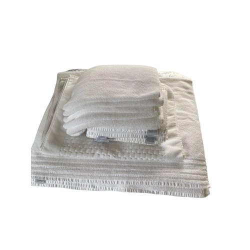 413 - Misc Lot of Bath Towels and Hand Towels