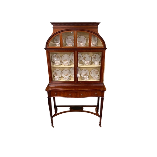 122 - Quality Edw Inlaid Mahogany Display Cabinet
107cm W 185cm H 47cm D