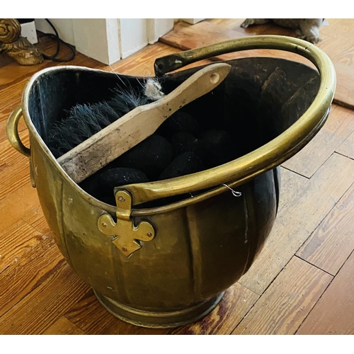 109 - Vict Brass Coal Bucket