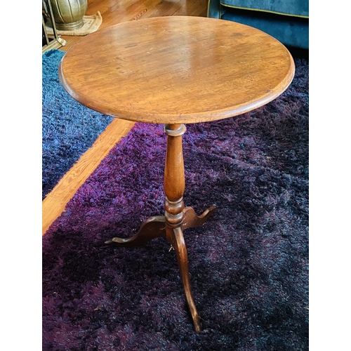 98 - Vict Mahogany Tripod Base Circular Side Table 
44cm W 73cm H