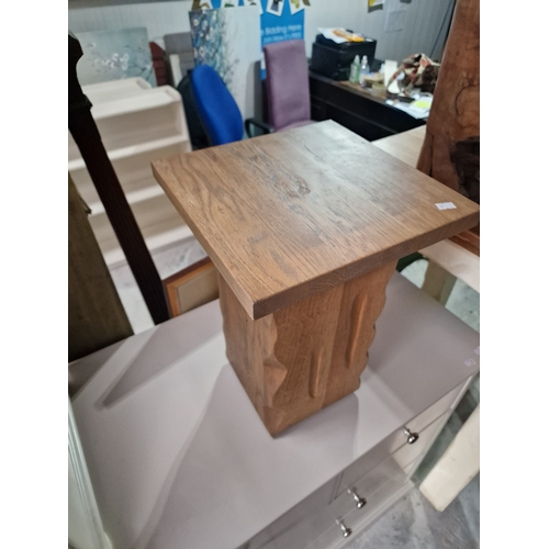 173 - Heavy oak side table 45x30x30cm