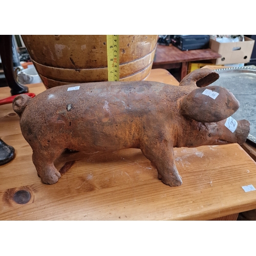 224 - Cast Iron Pig