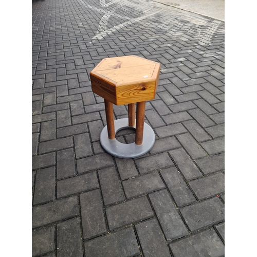 227 - Art deco side table 42x28cm