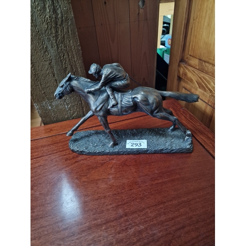 293 - Racehorse statue