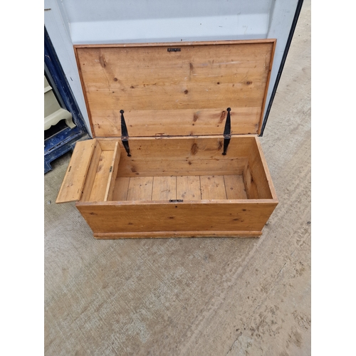 96 - Antique pine blanket box 96x40x47