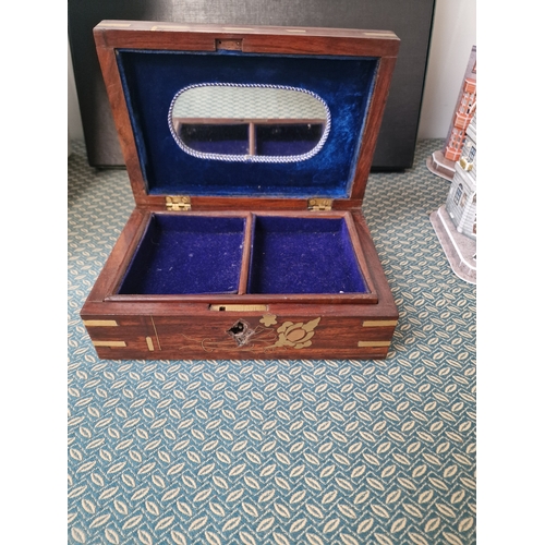 423 - Brass inlaid Walnut jewellery box