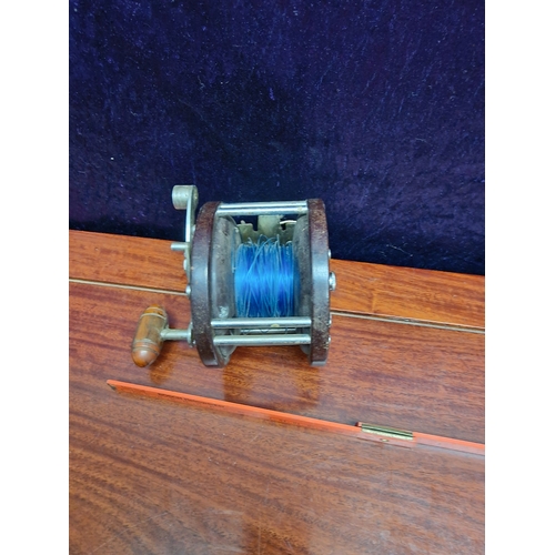 19 - Vintage sea fishing reel