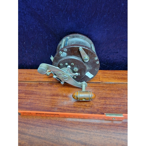 19 - Vintage sea fishing reel