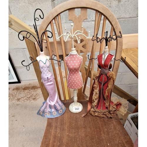 267 - 3 mannekin jewellery stands