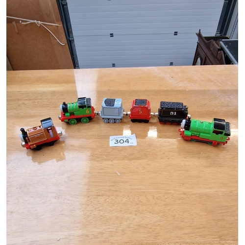 304 - Thomas and friends toy trains