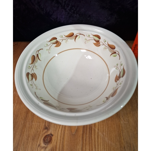 130 - Crindley serving bowl