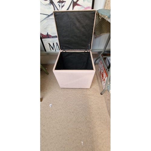 271 - Storage Ottaman foot stool