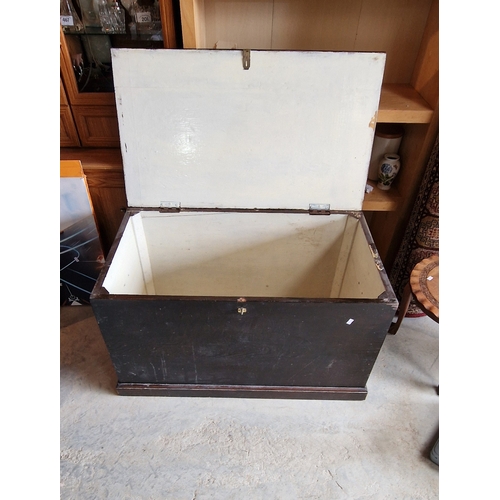 392 - Antique Blanket Chest 90x50x50cm