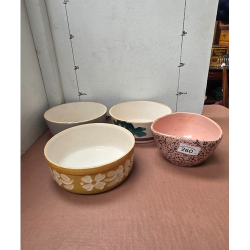 260 - 4 Vintage Ceramic Bowls