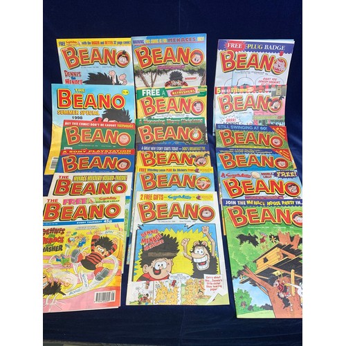 89 - Collection of Late 90's Beano Comics