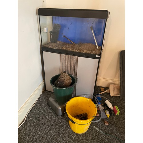 82 - Fulval Roma 125l Aquarium with Filter, LED lights, Heater, Stand & Accessories