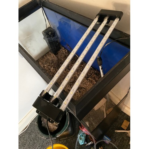 82 - Fulval Roma 125l Aquarium with Filter, LED lights, Heater, Stand & Accessories