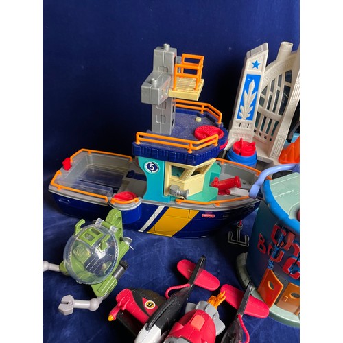 16 - IMAGINEXT Boat, Plane & Chum Bucket