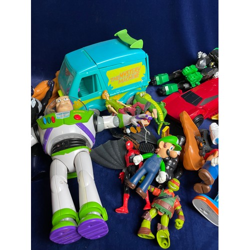 21 - Children's action Figure Toys etc.