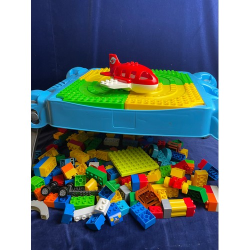 24 - Mega Bloks Train Table & Blocks