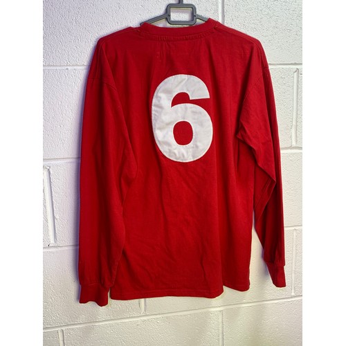 69 - Official Retro Style No.6 Bobby Moore England Football Top by Score Draw
