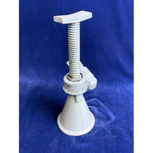 129 - Vintage Metallifacture BH Series Screw Type Bottle Jack