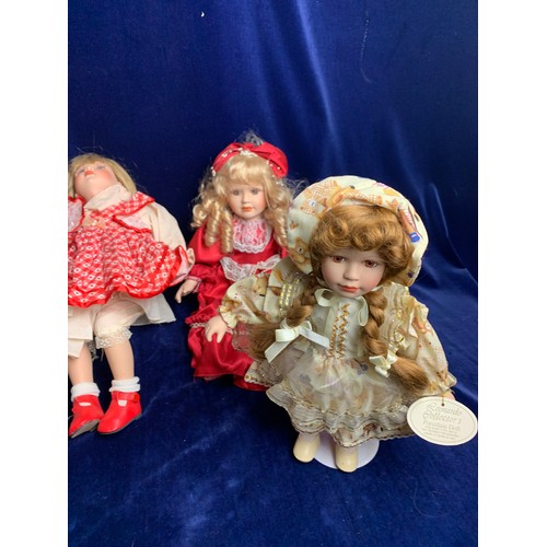 397 - 5 Leonardo Collectors Porcelain Dolls