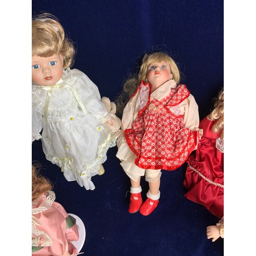 397 - 5 Leonardo Collectors Porcelain Dolls