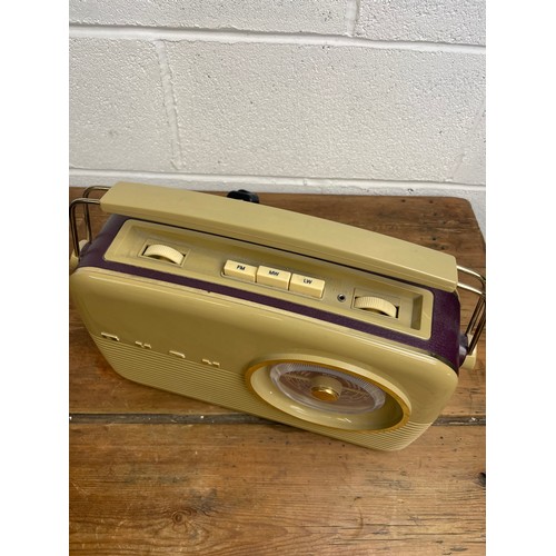 57 - Retro BUSH Radio