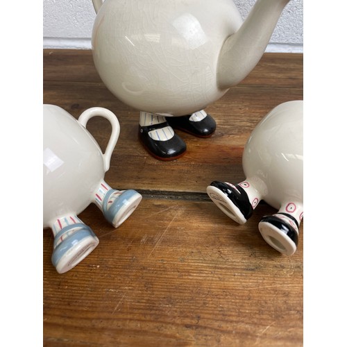 297 - Carlton Ware Walking Ware Teapot & Tea Cups