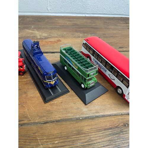 226 - Die-cast Busses & Tram Inc LLedo, Corgi, Atlas & Oxford