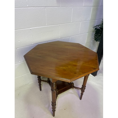 131 - Elegant Edwardian Centre Table