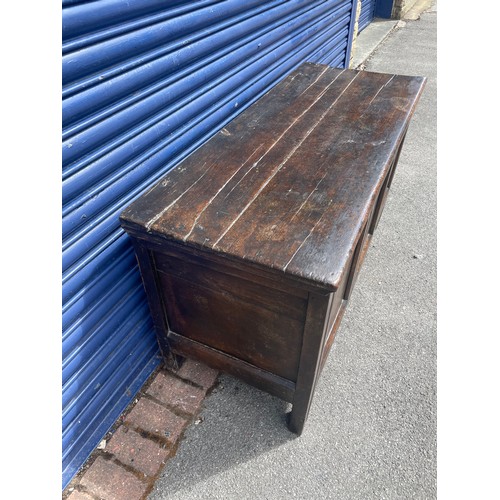 102 - 18th Century Oak Coffer Blanket Box