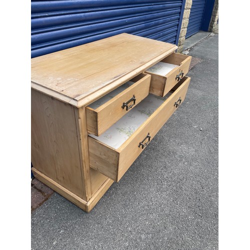 104 - Antique Pine Chest of Drawers