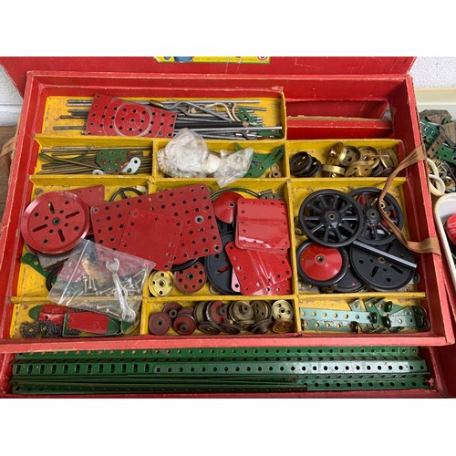 370 - 1950's onward Meccano and accessories inc. Various instructions, gears, pulleys, transformer - even ... 