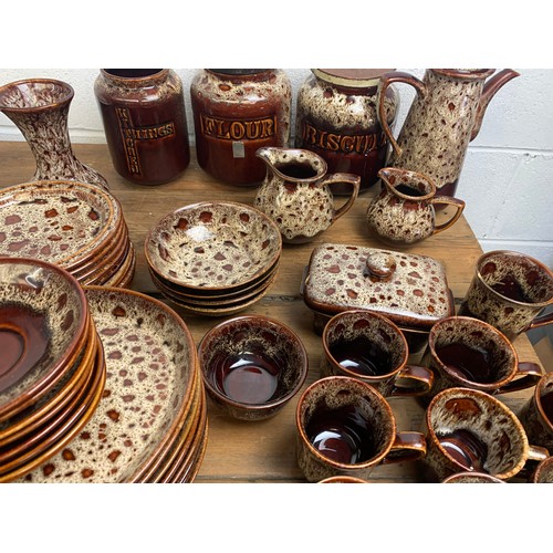 417 - Large Fosters Pottery Dinner and Kitchenware collection