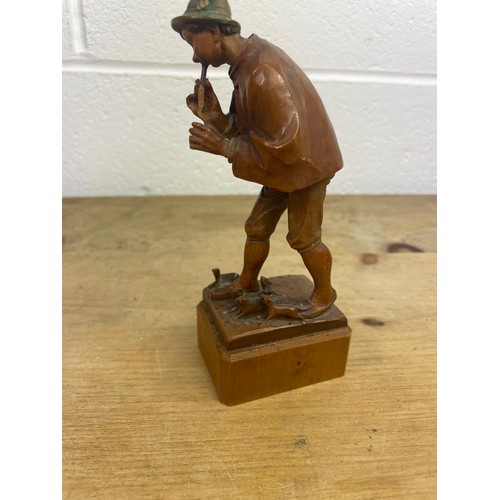 529 - Wooden Hand Carved Pied Piper Figure a/f