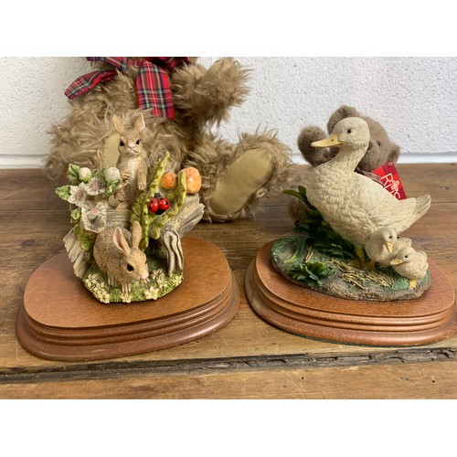 232A - Two Teddies and Two Leonardo Animal Figurines