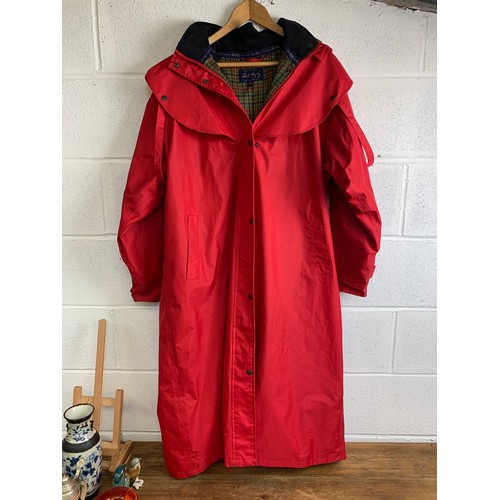 384 - Jack Murphy outdoor equestrian raincoat in size 20